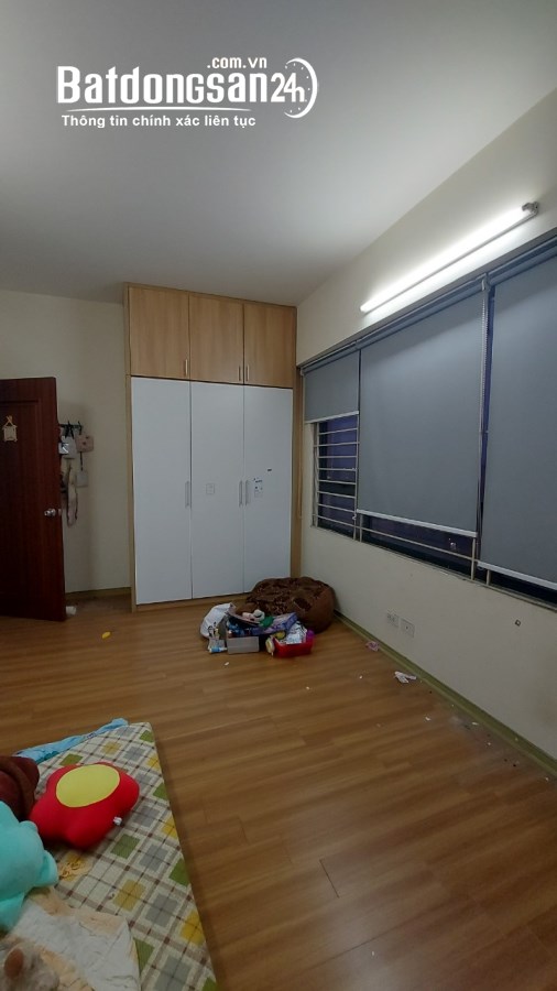 Cho thuê căn hộ chung cư Housinco Phùng Khoang, 96m, 3 phòng ngủ gần đủ đồ 12 triệu