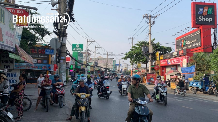 (Thủ Đức)Nhà mặt tiền Tỉnh lộ 43,thu 30tr/tháng,220m2(5.6mx40m)2tầng 15.4tỷ.