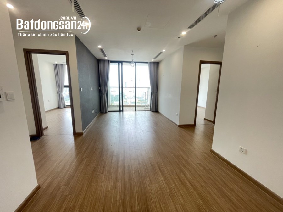 Cho thuê căn hộ chung cư Vinhomes Sky Lake, 3 ngủ, đồ cơ bản, giá 28tr
