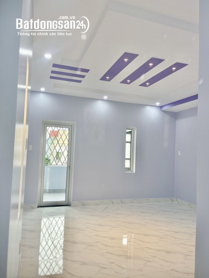 Bán nhà mặt phố Đường Số 40, Phường Tân Phong, Quận 7