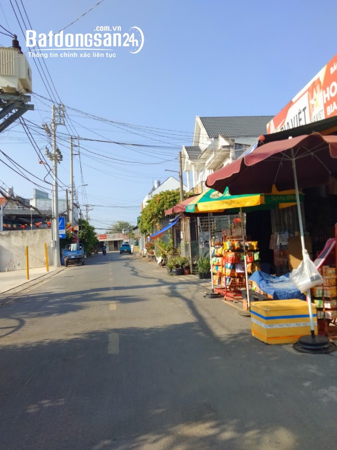 BÁN GẤP NHÀ THỚI TAM THÔN HÓC MÔN, 60M2(4*15) GIÁ RẺ CHỈ 2 TỶ 700  