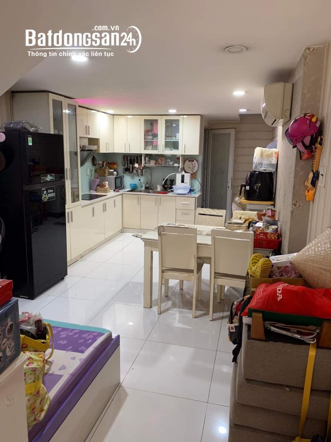 Bán Nhà Mặt Tiền Đồng Đen, Víp Tân Bình, 60m2, 5 Tầng, Nội Thất Cao Cấp, Nhỉnh 16 Tỷ 