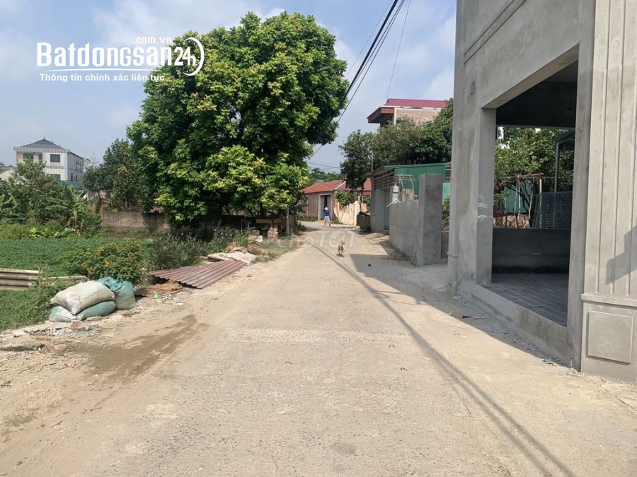 chính chủ cần sang nhượng mảnh đất 70m2 đẹp mặt tiền rộng Tân Xã