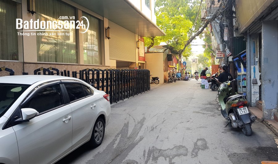 Bán nhà oto tránh đường Láng, Đống Đa. Vị trí đẹp, DT 85m2 x 4T. Giá 12 Tỷ