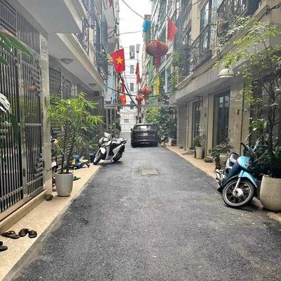 Bán nhà Đường Đỗ Đức Dục, Mễ Trì, 35m2 x 5 tầng, ngõ rộng thoáng, mới đẹp, giá 4,5 tỷ
