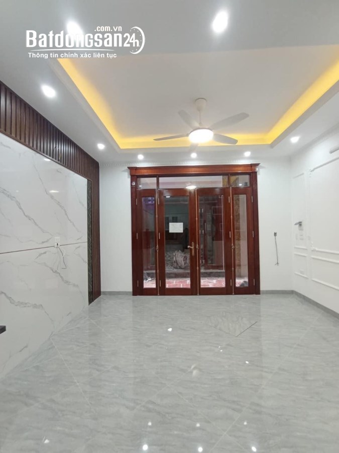 Bán nhà Đường Đỗ Đức Dục, Mễ Trì, 35m2 x 5 tầng, ngõ rộng thoáng, mới đẹp, giá 4,5 tỷ
