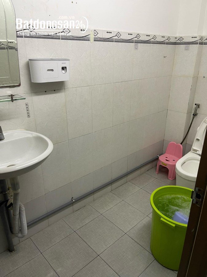 Cho Thuê Nhà Số 22 Đường Cửu Long P15 Q10,Ngang 3.2Mx9M,1 Lầu 2PN 1WC