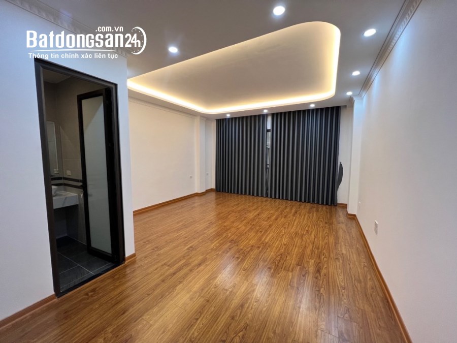 Bán nhà đẹp phân lô Phố Vĩnh Phúc 40m2, 6T thang máy, MT4.8m hiếm quận Ba Đình