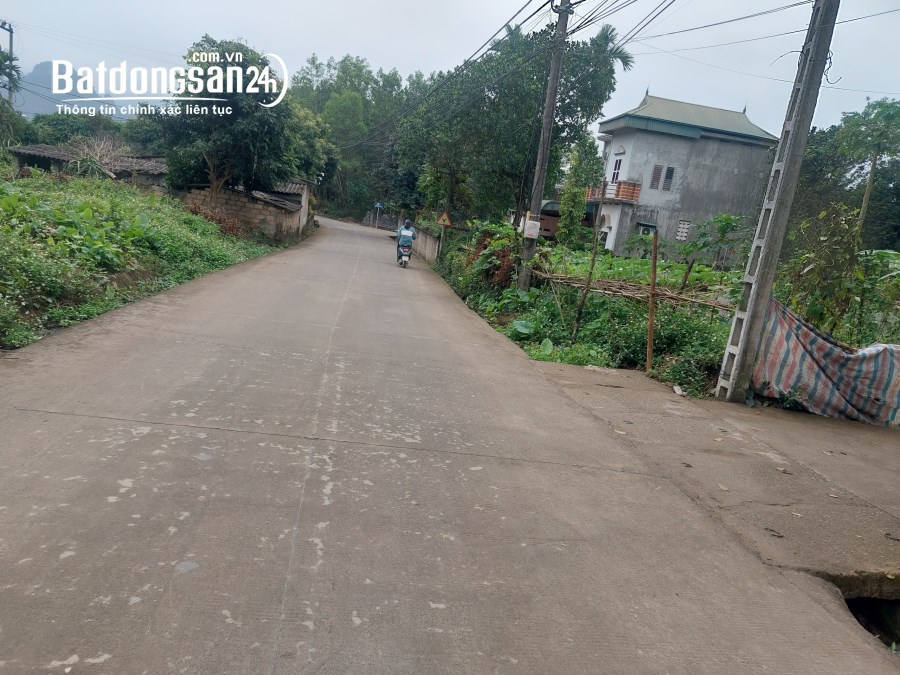 Bán biệt thự, villas Đường Tiểu Khu 10, Phường Tân Thịnh, TP -  Hoà Bình