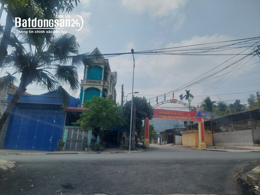 Bán biệt thự, villas Đường Tiểu Khu 10, Phường Tân Thịnh, TP -  Hoà Bình