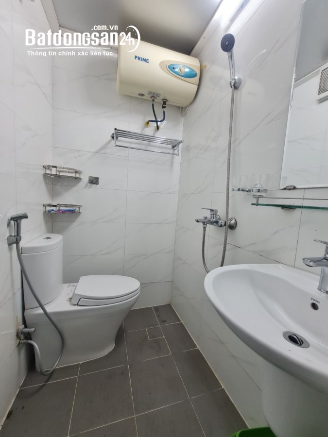  Bán nhà 4 tầng đường hồ Văn Chương, quận Đống Đa 26m2 giá 2.7 tỷ