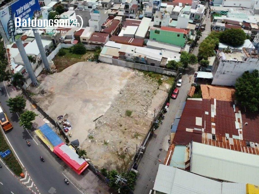 Cho thuê MẶT TIỀN HOÀNG SA, Quận 3 (15 x 35m; Vỉa hè rộng). Giá chỉ 90 triệu!!