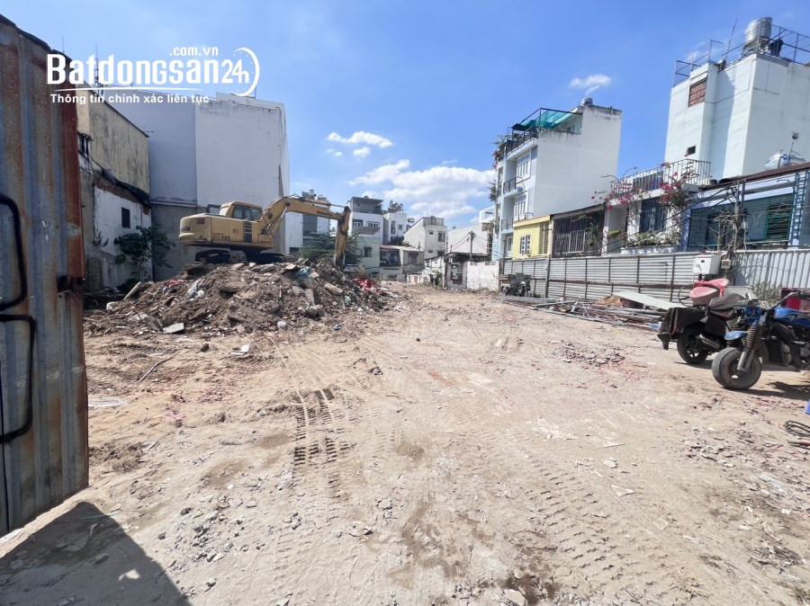 Cho thuê MẶT TIỀN HOÀNG SA, Quận 3 (15 x 35m; Vỉa hè rộng). Giá chỉ 90 triệu!!