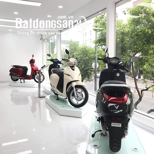 SHOWROOM MẶT TIỀN ngang SIÊU KHỦNG 11m! đường Nguyễn Văn Trỗi (P10, Q. Phú Nhuận)
