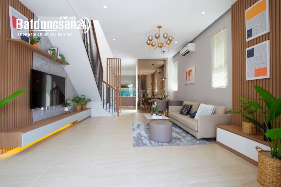 bán nhà một trệt một lầu , 130m2 sử dụng , sổ hồng riêng , ngay tpm bd
