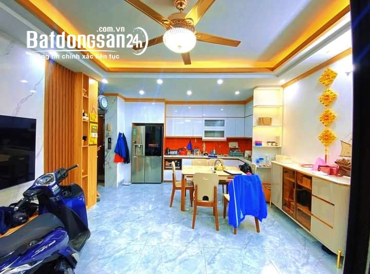 Khu vực hiếm nhà bán Trần Quý Kiên Cầu Giấy vỉa hè, ô tô, kinh doanh 57m*4T*16 tỷ