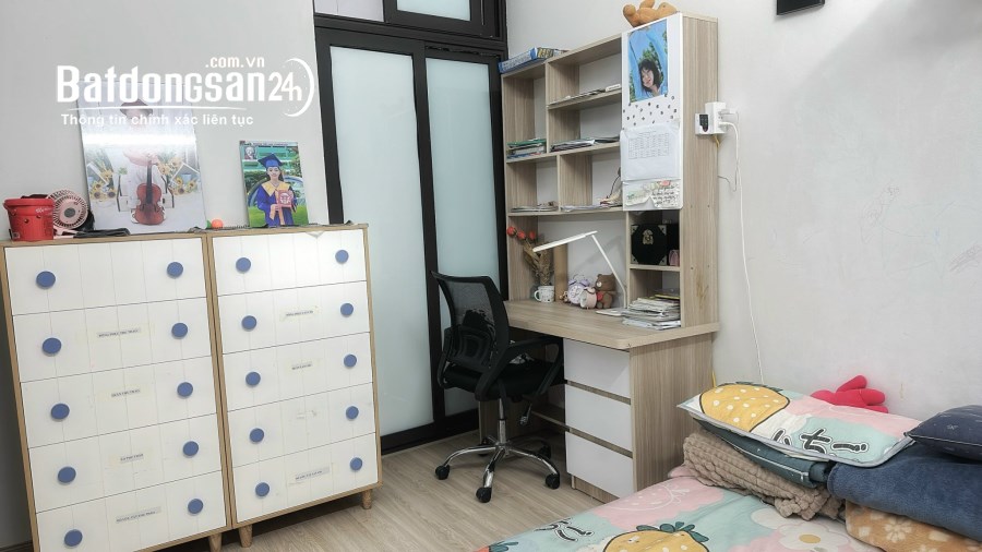Chính chủ cần bán gấp CHCC CT1 KĐT Mễ Trì Hạ 63m2 2PN Đủ đồ đẹp thoáng mát bán 3,2 tỷ