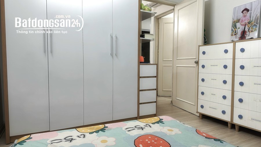 Chính chủ cần bán gấp CHCC CT1 KĐT Mễ Trì Hạ 63m2 2PN Đủ đồ đẹp thoáng mát bán 3,2 tỷ
