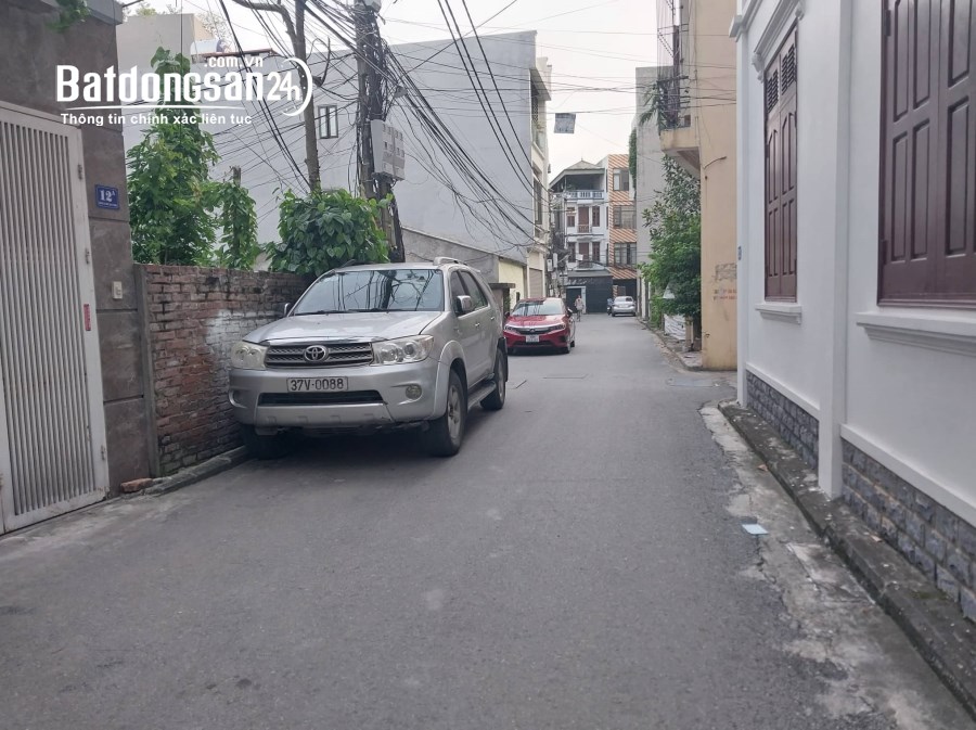 Bán Đất Ngõ 188 Phố Tư Đình, Long Biên, 80m2, MT4.3m, Phân Lô, Ô Tô Tránh