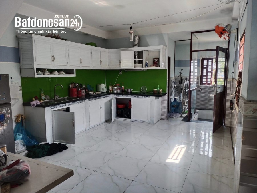 Giáp Aone Tân Phú, nhà 3 tầng, hẻm xe tải, cách mặt tiền 20m, 68m2, nhỉnh 5 tỷ.