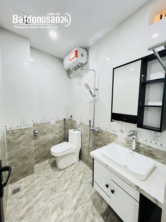 HIẾM 33M2 X 4TẦNG HỒ BA MẪU_SÁT Ô TÔ_NGÕ THÔNG_DÂN TRÍ CAO_CHỈ 4.3TỶ.