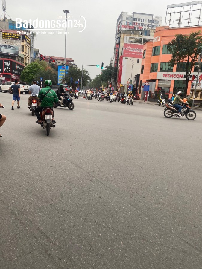 RẺ GIẬT MÌNH, HƠN 5 TỶ SỞ HỮU NHÀ MẶT PHỐ NGUYỄN SƠN, KD BẤT CHẤP, PHÁP LÝ CHUẨN.