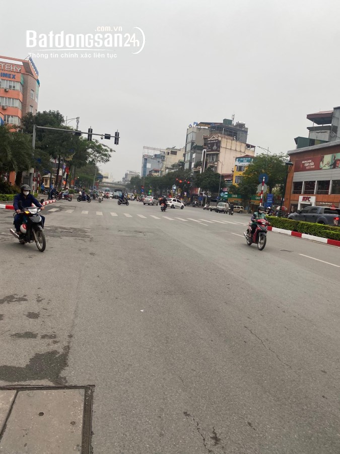 RẺ GIẬT MÌNH, HƠN 5 TỶ SỞ HỮU NHÀ MẶT PHỐ NGUYỄN SƠN, KD BẤT CHẤP, PHÁP LÝ CHUẨN.