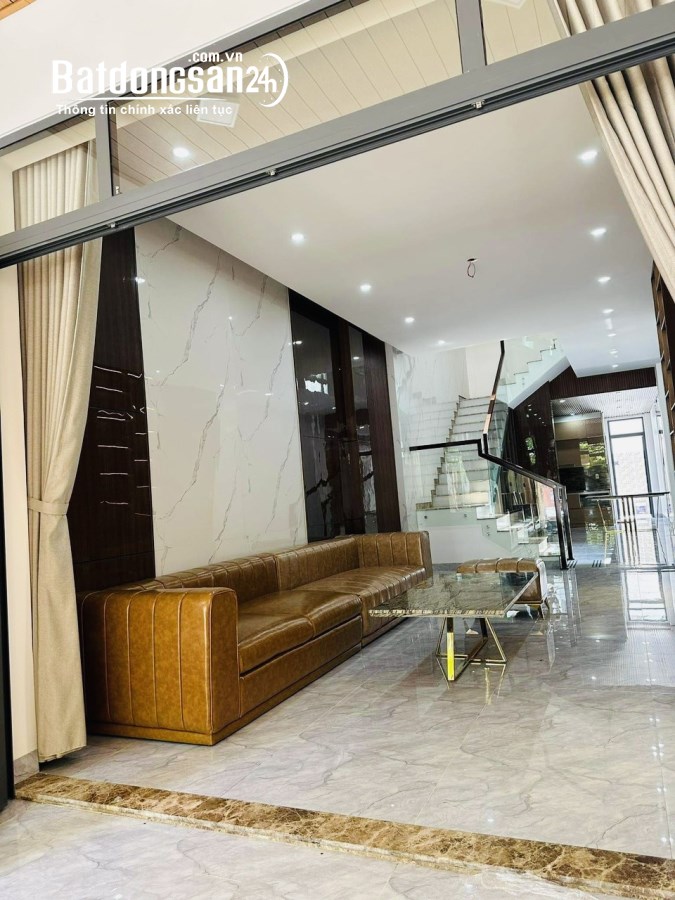 Bán nhà mặt tiền Đường Lê Lợi, Phường Thạch Thang, Quận Hải Châu