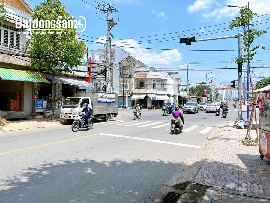Bán nhà mặt tiền đường Đặng Văn Trơn, phường Hiệp Hoà. Giá 12,5 tỷ thương lượng.