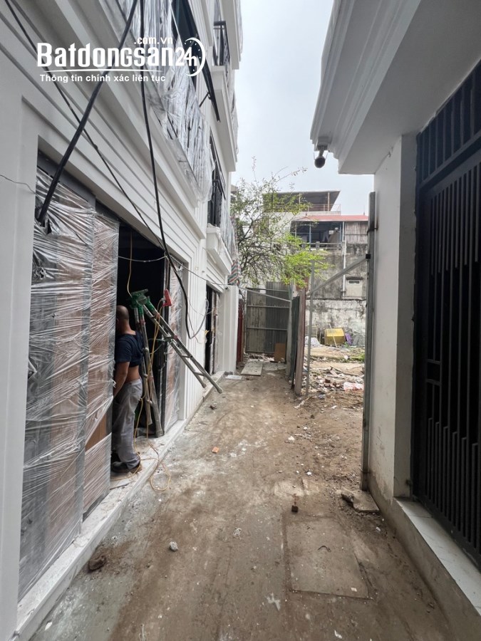 Nhà đẹp Hoàng Hoa Thám - trung tâm quận Ba Đình , 35m2, 6 tầng, mặt tiền 4m, 6,3 tỷ.