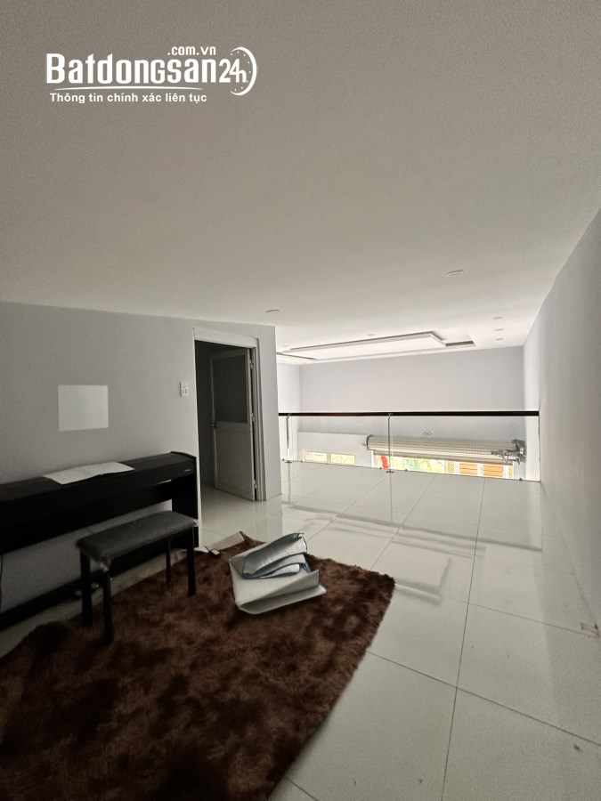 Bán nhà khu cư xá B5 phường Tân Hiệp, Biên Hoà. DT 6x22m, nhà 1 lầu. Giá 4,9 tỷ.