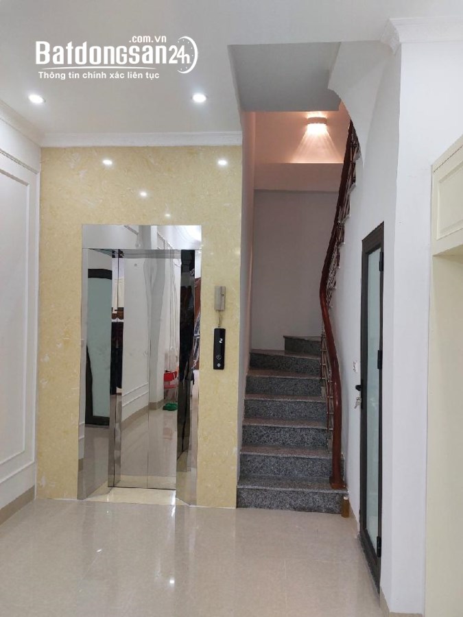 Nhà đẹp Thụy Khuê - Hồ Tây hóng gió - mới !! 40m , 6 tầng , 7,3 tỷ