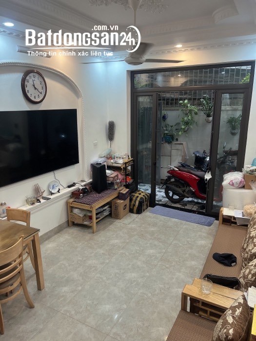 📣📣📣  VỊ TRÍ ĐẸP - NGÕ THÔNG TỨ PHÍA  -  LÁNG HẠ - ĐỐNG ĐA 35M - NHỈNH 5 tỷ