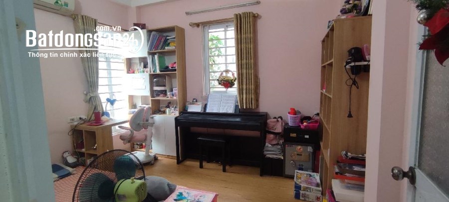 Nhanh còn kịp, bán nhà dt 50m 4 Tầng MT 5m,TT Hà Trì bà Triệu, Rất Gần Phố Chỉ hơn 4 