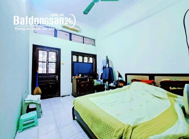 Bán nhà Dịch Vọng Hậu Cầu Giấy ngõ thông, oto tránh KD sầm uất 46m*5T nhỉnh 10 tỷ