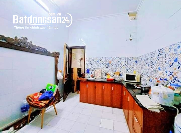 Bán nhà Dịch Vọng Hậu Cầu Giấy ngõ thông, oto tránh KD sầm uất 46m*5T nhỉnh 10 tỷ