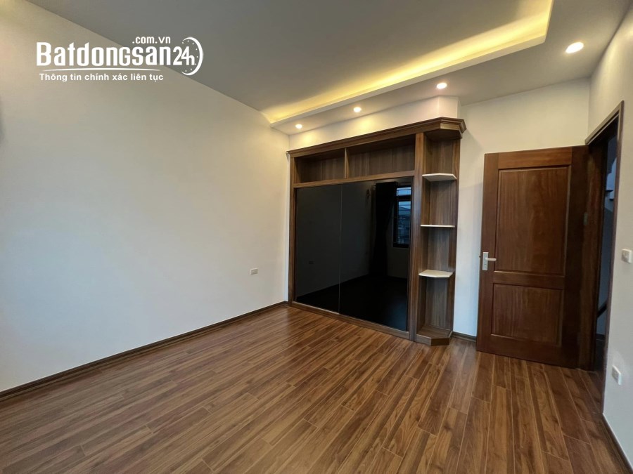 Bán nhà 4 tầng ngõ phố Vũ Hựu, ph Thanh Bình, TP HD, 54m2, mt 5.3m, 4 ngủ, 3vs, nhà t