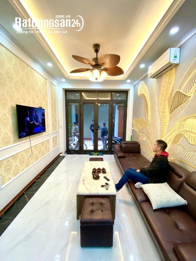 Bán nhà Đường Cầu Giấy, Quận Cầu Giấy
