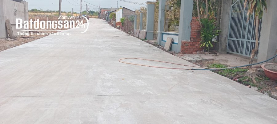Bán đất lô đất 2mt đường betong 7m thông, Đối diện nhà dân, DT; 5x17m, đầu tổ 38 kp7