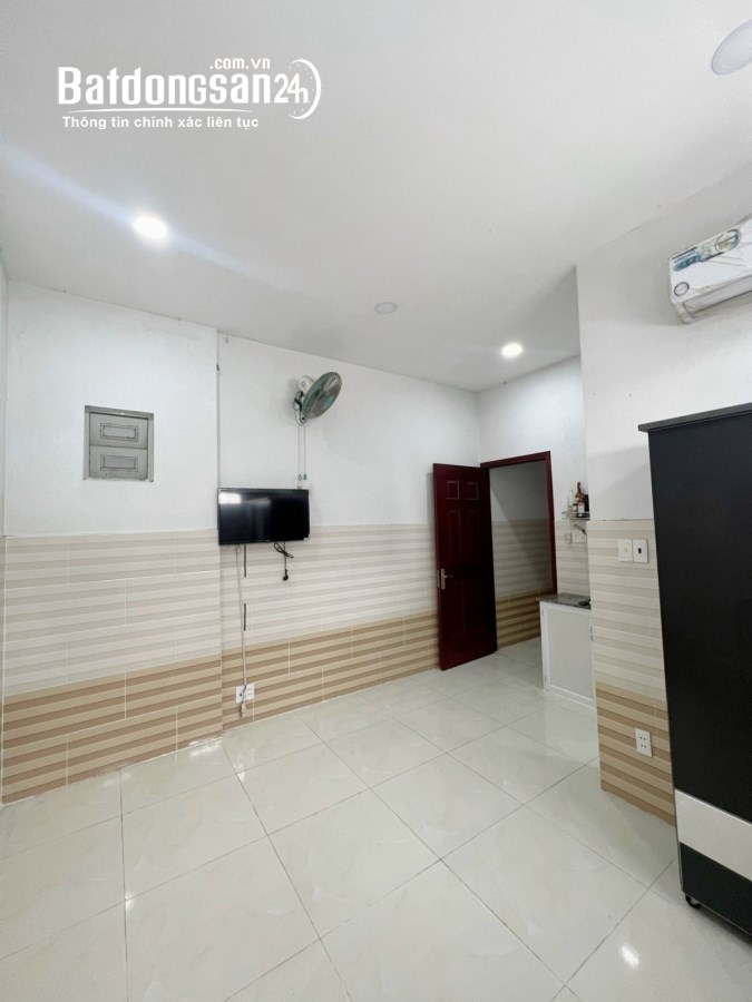 Bán nhà Đường Nguyễn Bá Tòng, Phường 11, Quận Tân Bình