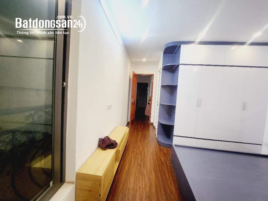 Bán nhà Nguyễn Hoàng, 45m2 x 5 tầng, ngõ rộng thoáng, mới đẹp, giá nhỉnh 5 tỷ