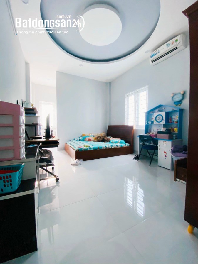 Bán nhà lầu mới đẹp phường Quang Vinh, tp Biên Hoà. Đường oto. Giá chỉ 3,4 tỷ.