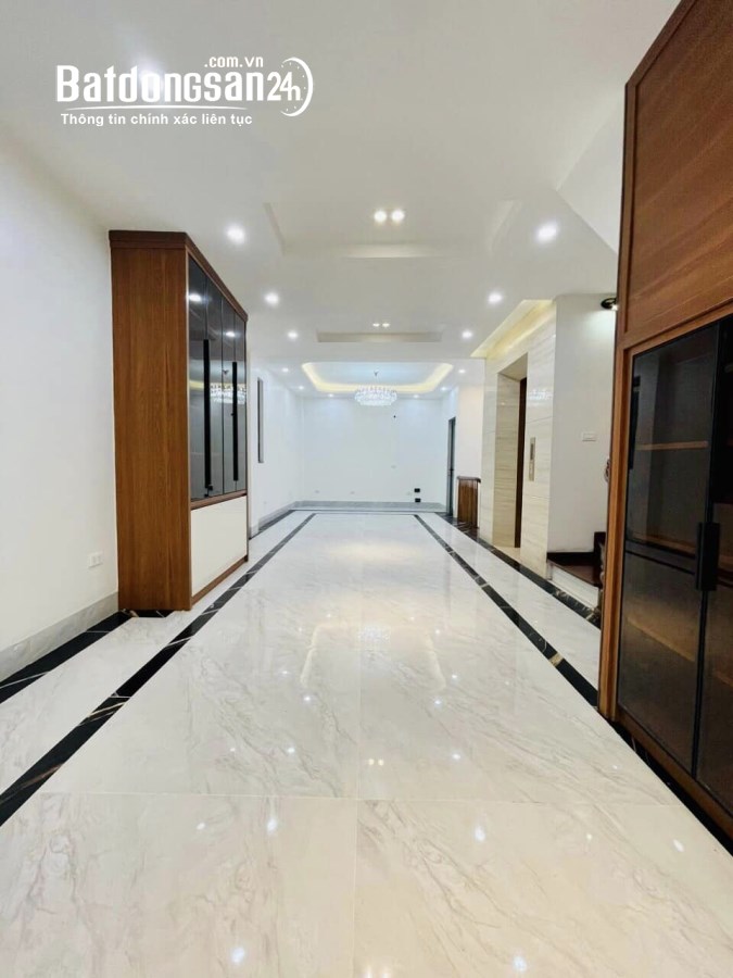 Bán nhà mới Giải Phóng 65m2, 6 tầng, Thang máy, oto, kinh doanh, nhỉnh 17 tỷ