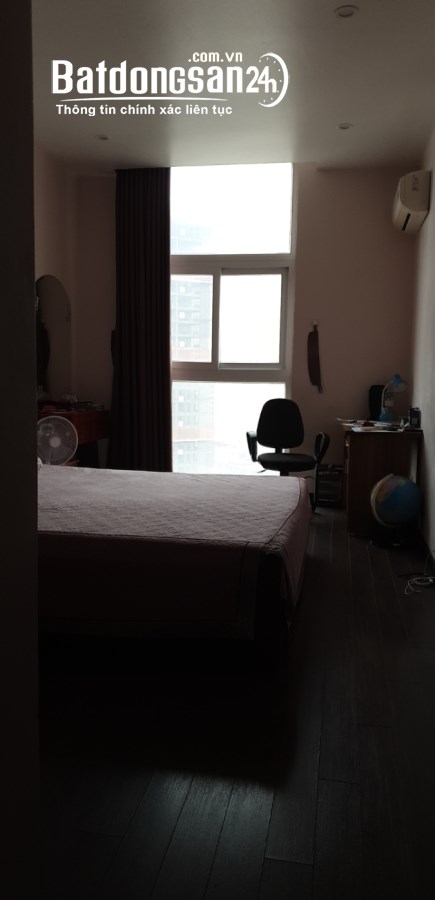 Chủ đi nước ngoài, bán gấp chung cư Usilk City, Hà Đông, 99m2, 4.5 tỷ.