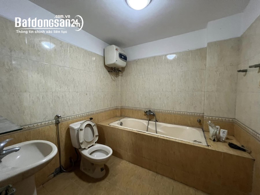 Bán nhà mặt phố Bạch Năng Thi, Đông Nam Cường, TP HD, 74m2, 4 tầng, mt 4m, vị trí rất