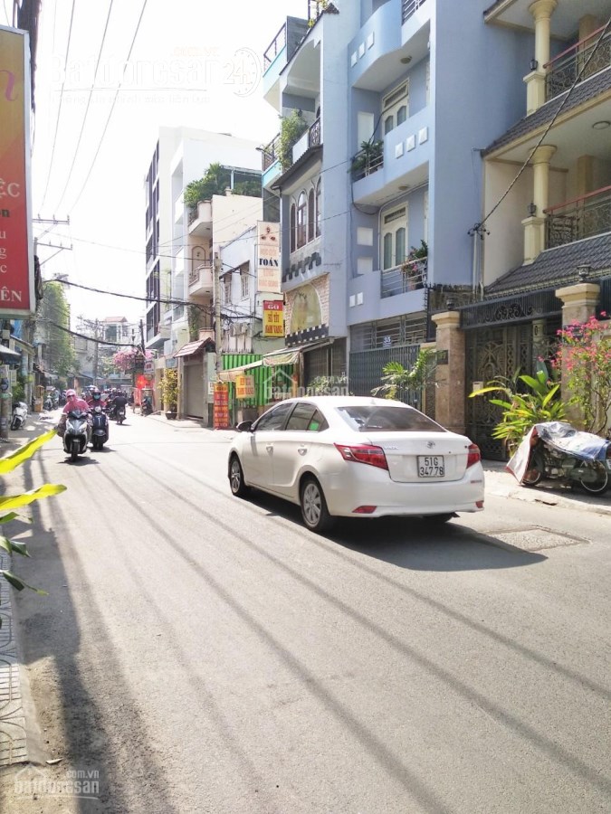 Bán nhà mặt tiền Bùi Văn Thêm, Phường 9, Quận Phú Nhuận.DT:5,4x15, 1tr5l, giá:24 tỷ