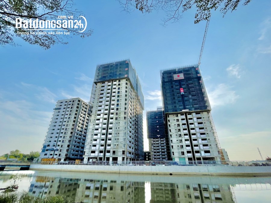 Bán căn hộ Quận 9_95.7m2_3PN, 3WC, 2 ban công, 2 cửa ra vào_3.97 tỷ