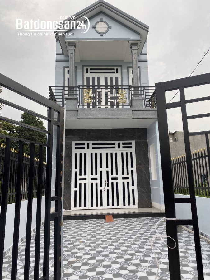 CHỦ KẸT TIỀN CẦN BÁN LỖ  CĂN NHÀ 1 TRỆT LẦU - NGAY TRẠM THU PHÍ BỬU LONG