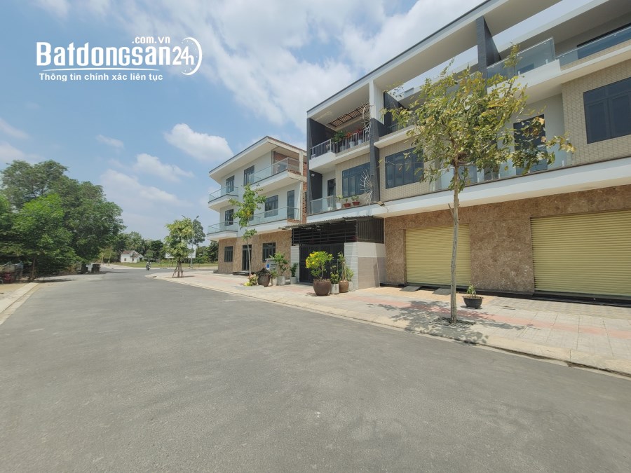 Bán nhà 2 lầu KDC Bửu Long 3, thành phố Biên Hoà. Giá 4,8 tỷ.