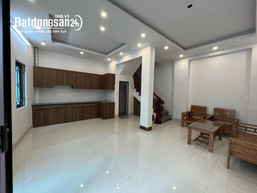 Bán nhà 3 tầng chỉ 1.4x tỷ, ngõ phố An Ninh, ph Bình Hàn, TP HD, 40m2, 3 ngủ, 3 vs